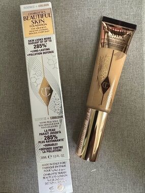 Charlotte Tilbury Beautiful Skin Foundation — Shade 6 Neutral